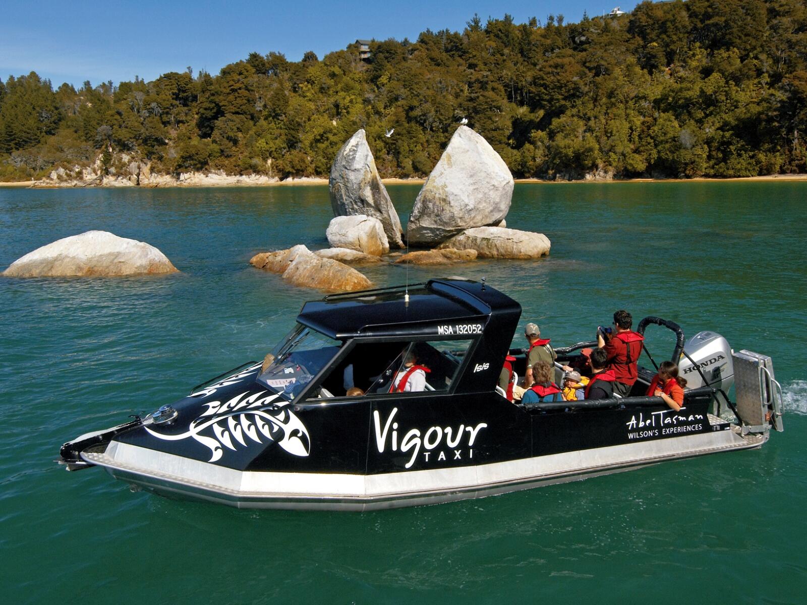 Split Apple Rock kayak